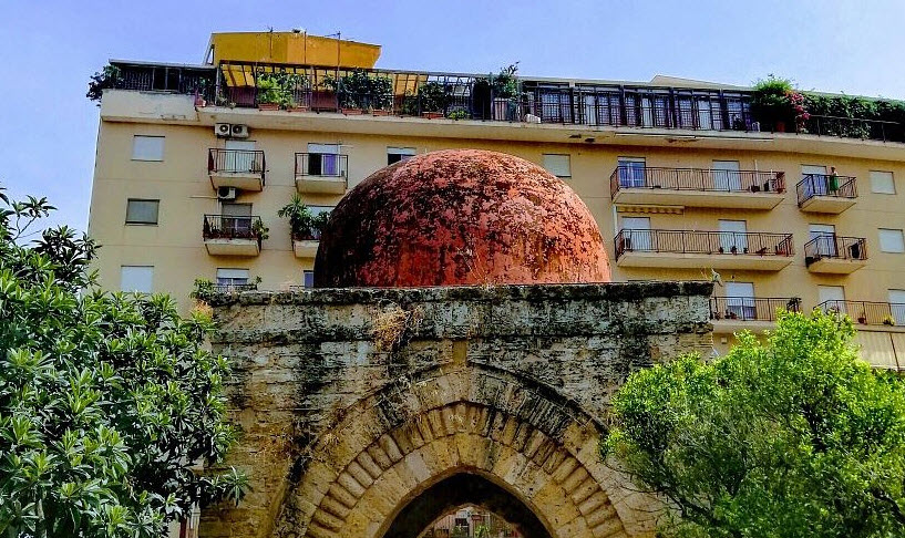 Casa Cuba, Italy